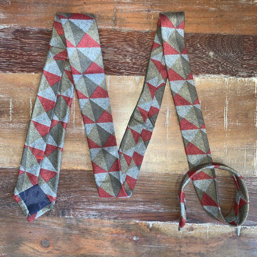 MTWTF TIE teenage  man :)